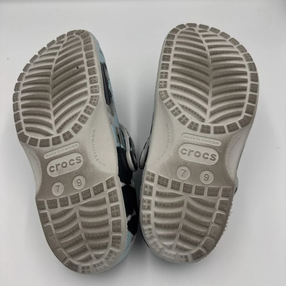 CROCS good used